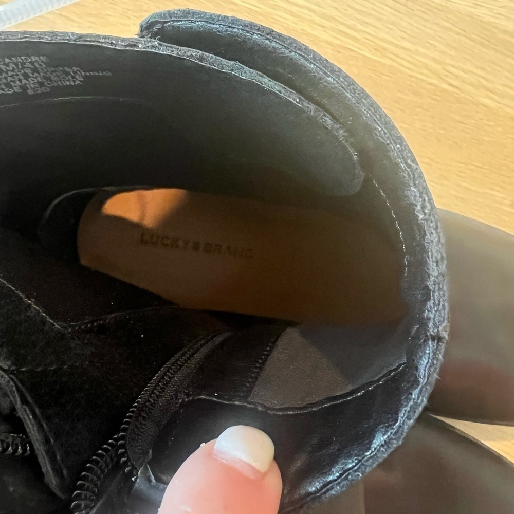 Lucky Brand Faux Leather Ankle Boots size 9 - Picture 3 of 4